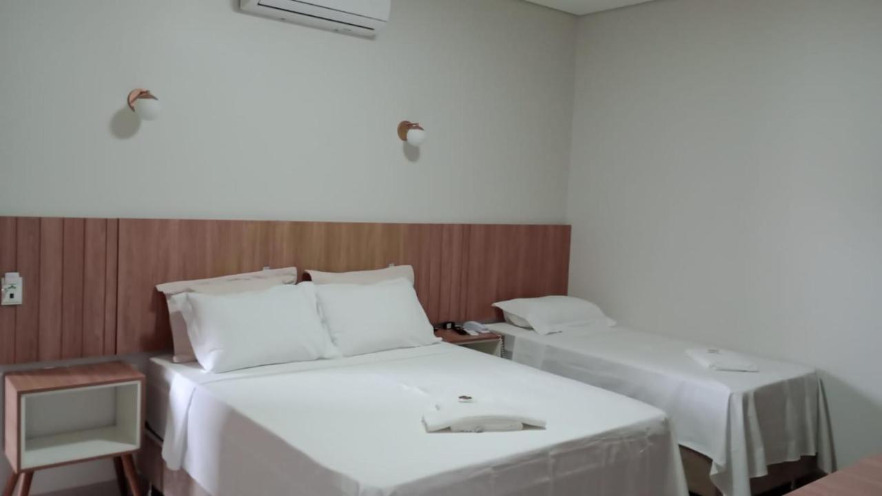 Hotel Plaza Pontes E Lacerda ภายนอก รูปภาพ