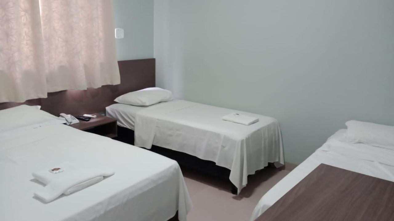 Hotel Plaza Pontes E Lacerda ภายนอก รูปภาพ